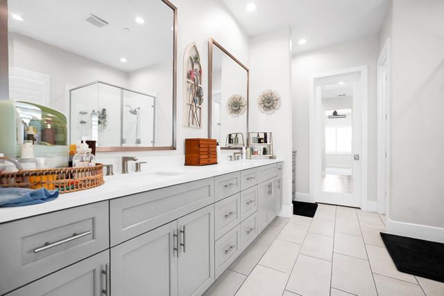 2820 Cameo St, Lodi, CA 95242