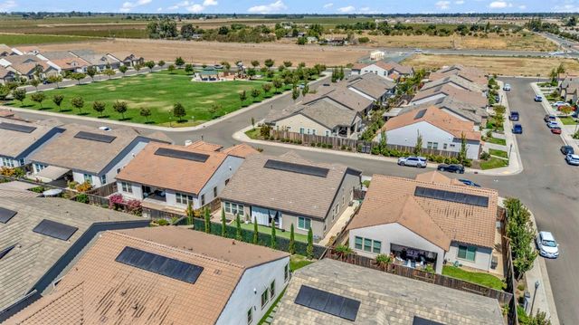 2820 Cameo St, Lodi, CA 95242