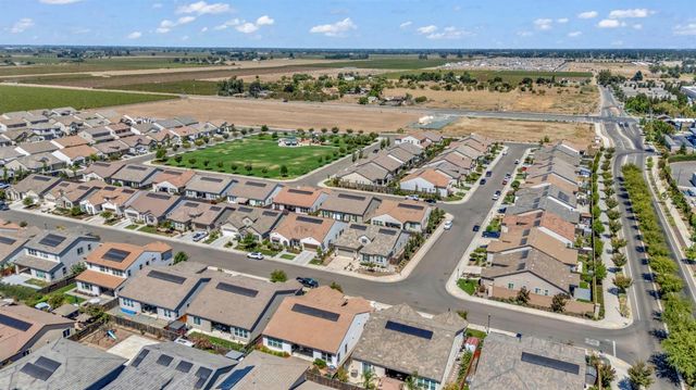 2820 Cameo St, Lodi, CA 95242
