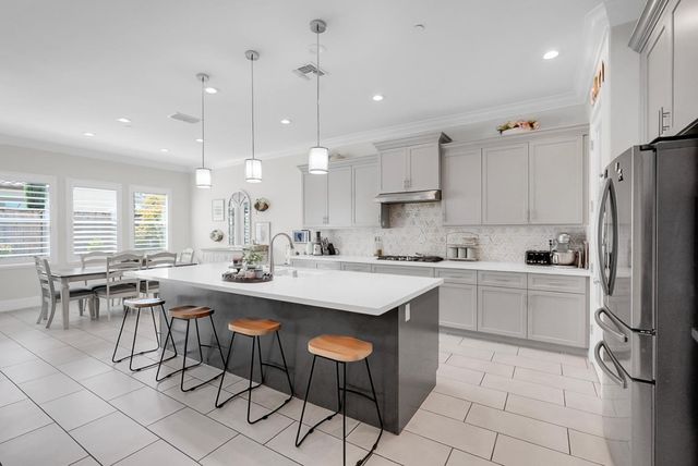 2820 Cameo St, Lodi, CA 95242