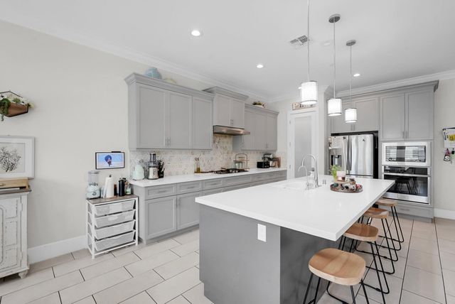 2820 Cameo St, Lodi, CA 95242