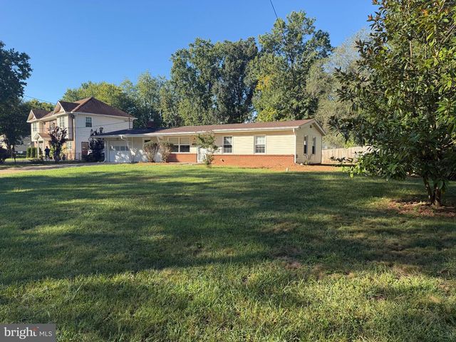 8114 NORWOOD DR, Alexandria, VA 22309