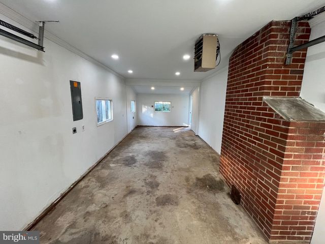 8114 NORWOOD DR, Alexandria, VA 22309
