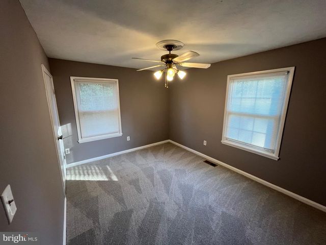 8114 NORWOOD DR, Alexandria, VA 22309