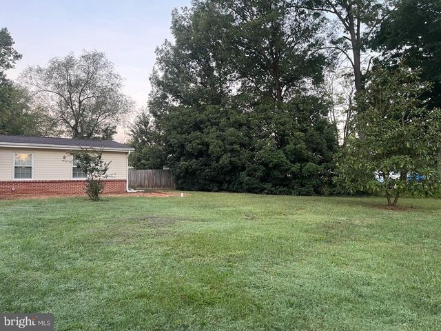 8114 NORWOOD DR, Alexandria, VA 22309