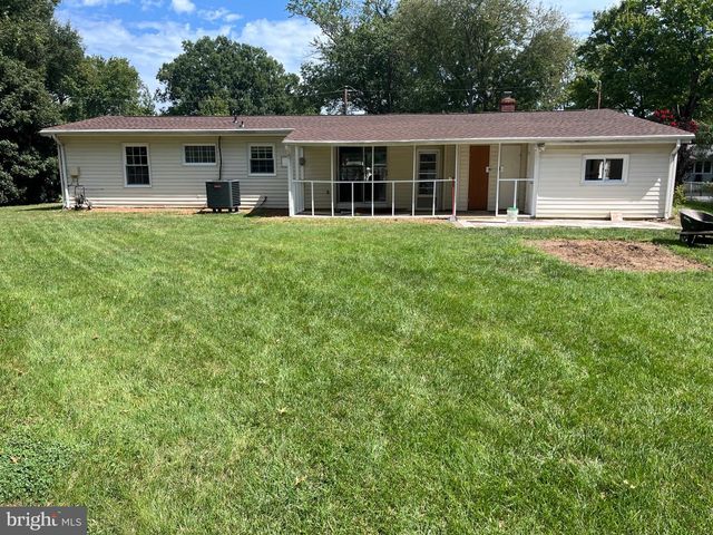 8114 NORWOOD DR, Alexandria, VA 22309