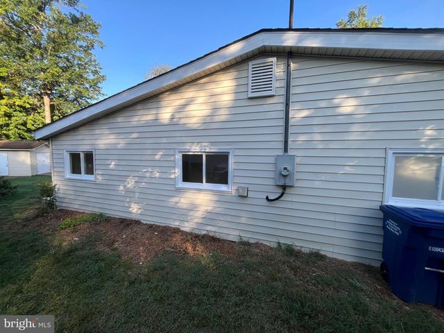 8114 NORWOOD DR, Alexandria, VA 22309
