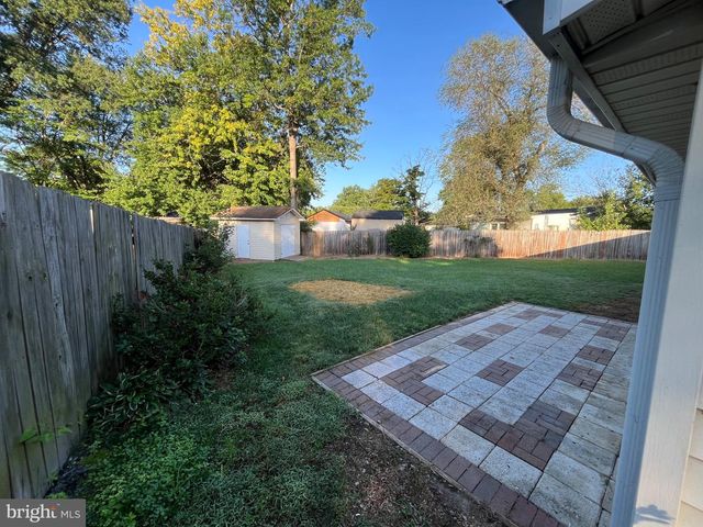 8114 NORWOOD DR, Alexandria, VA 22309