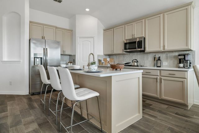 1204 Lake Falls Terrace, Lewisville, TX 75010