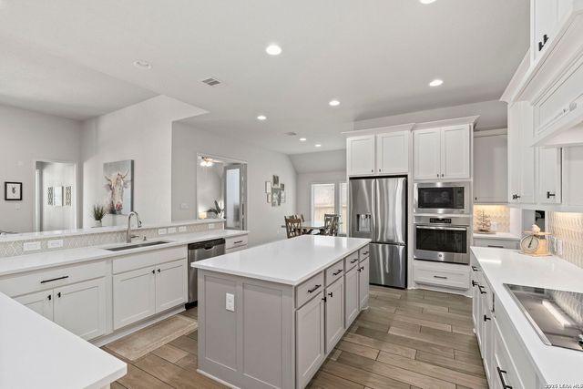 30127 Valley Trace, Fair Oaks Ranch, TX 78015