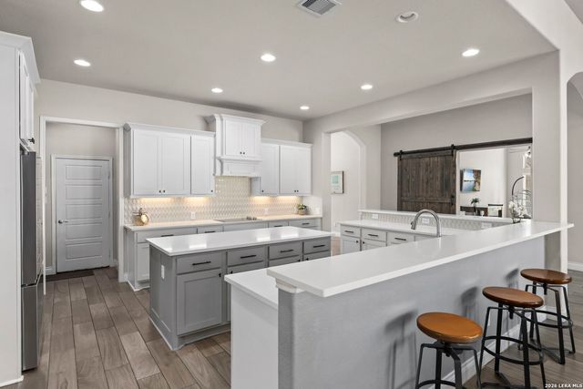 30127 Valley Trace, Fair Oaks Ranch, TX 78015