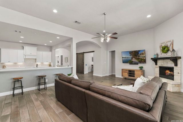 30127 Valley Trace, Fair Oaks Ranch, TX 78015