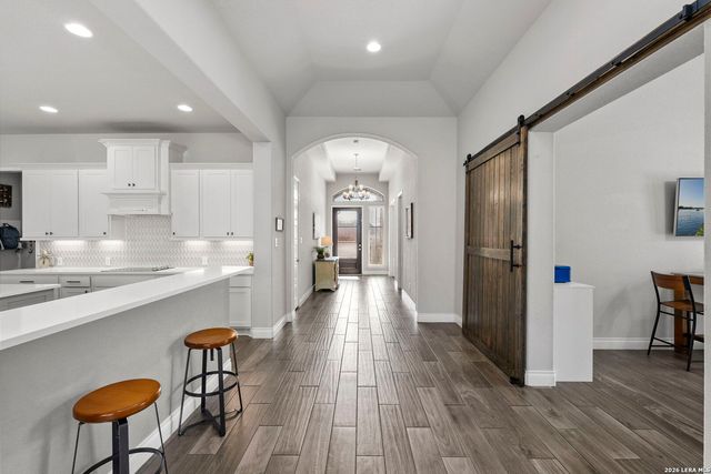 30127 Valley Trace, Fair Oaks Ranch, TX 78015