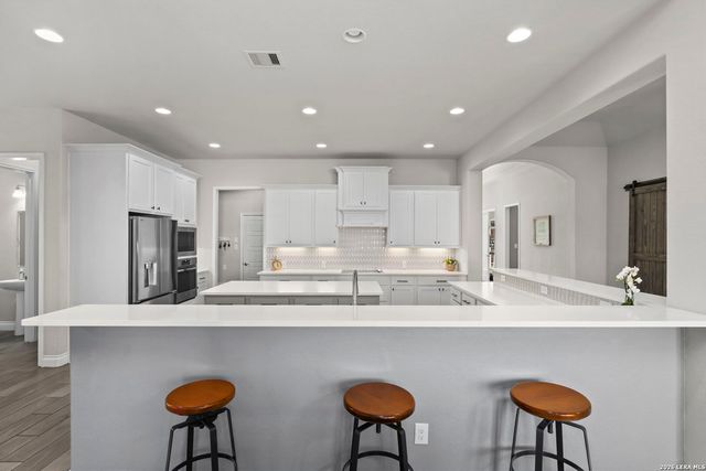 30127 Valley Trace, Fair Oaks Ranch, TX 78015