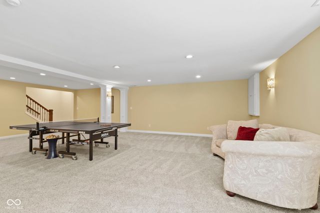 12541 Pembrooke Circle, Carmel, IN 46032