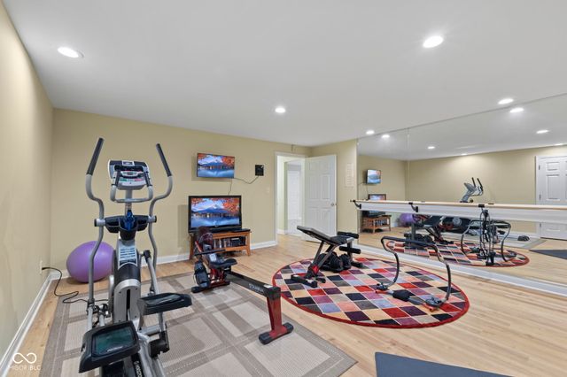 12541 Pembrooke Circle, Carmel, IN 46032