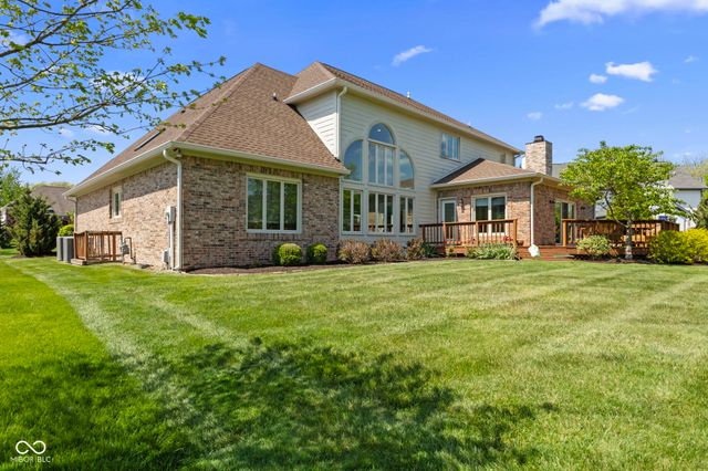 12541 Pembrooke Circle, Carmel, IN 46032