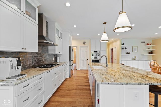 12541 Pembrooke Circle, Carmel, IN 46032
