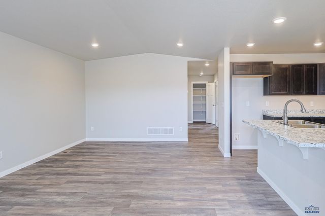 349 N VALLEY DR, Rapid City, SD 57703