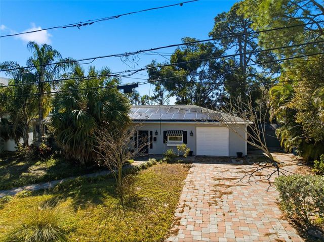 208 48TH AVENUE N, St Petersburg, FL 33703
