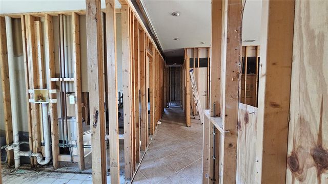 208 48TH AVENUE N, St Petersburg, FL 33703