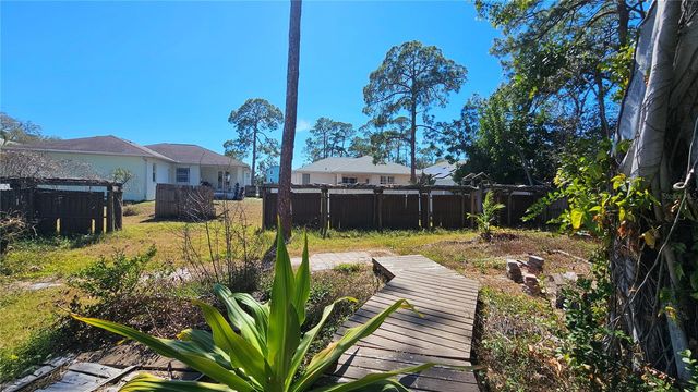 208 48TH AVENUE N, St Petersburg, FL 33703