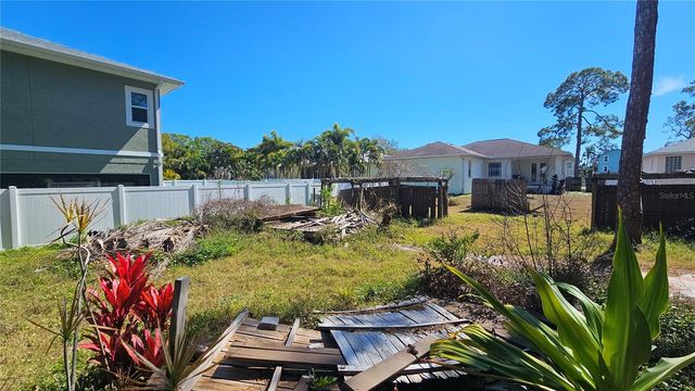 208 48TH AVENUE N, St Petersburg, FL 33703