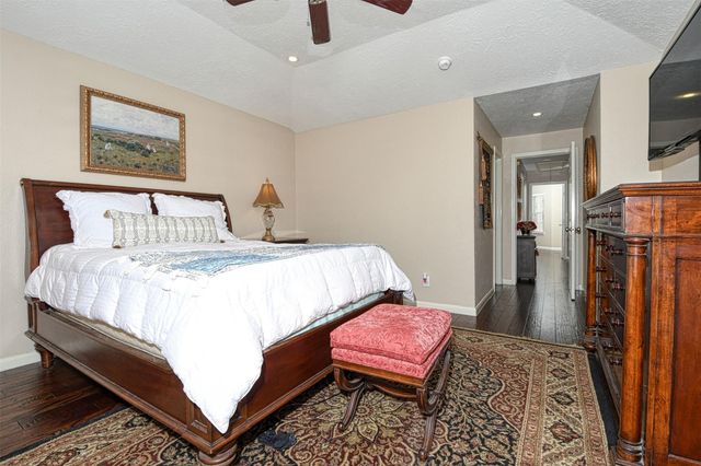 109 Avonlea Drive, The Woodlands, TX 77382