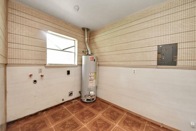 1013 Stevens Avenue, Conroe, TX 77301
