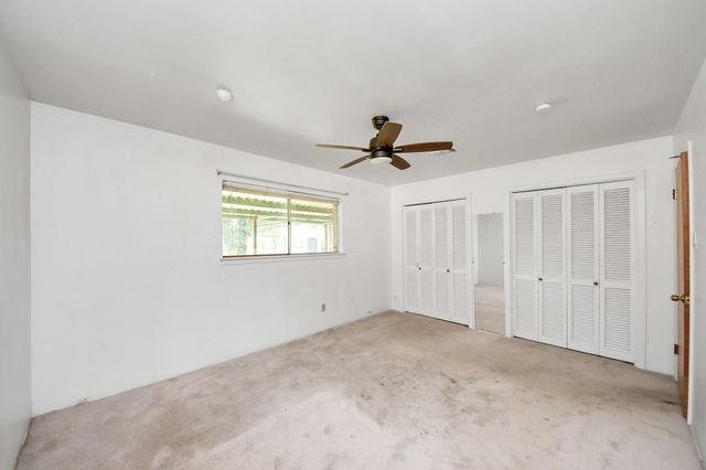 1013 Stevens Avenue, Conroe, TX 77301