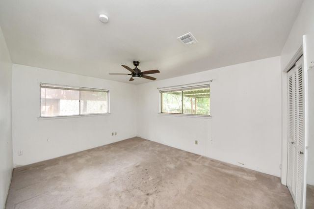 1013 Stevens Avenue, Conroe, TX 77301
