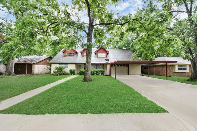 1013 Stevens Avenue, Conroe, TX 77301