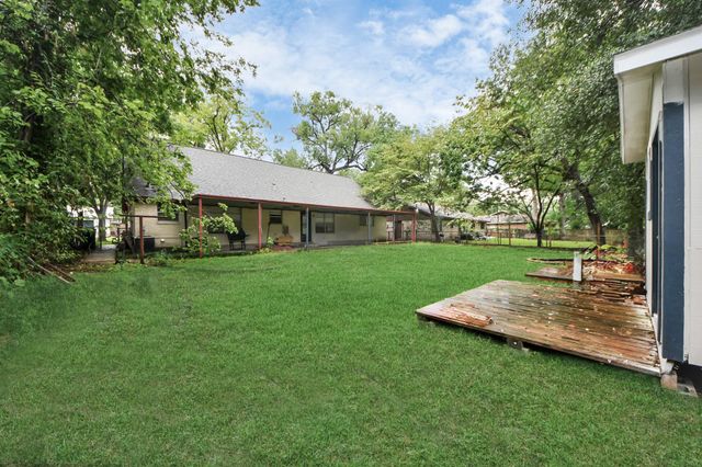 1013 Stevens Avenue, Conroe, TX 77301