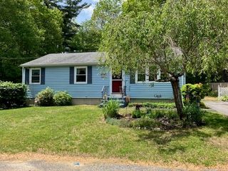 40 Holly Street, Oxford, MA 01540