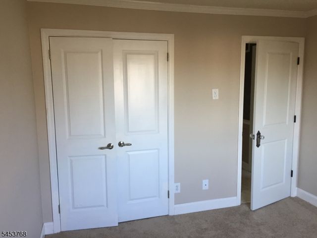 825 Riverside Ave 106, Lyndhurst Twp., NJ 07071