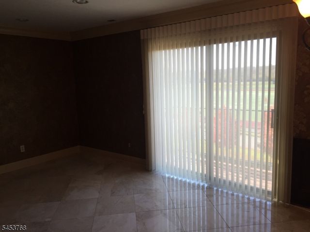 825 Riverside Ave 106, Lyndhurst Twp., NJ 07071