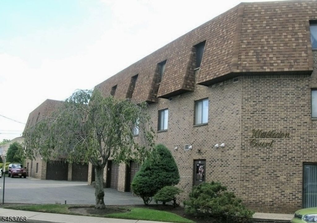 825 Riverside Ave 106, Lyndhurst Twp., NJ 07071