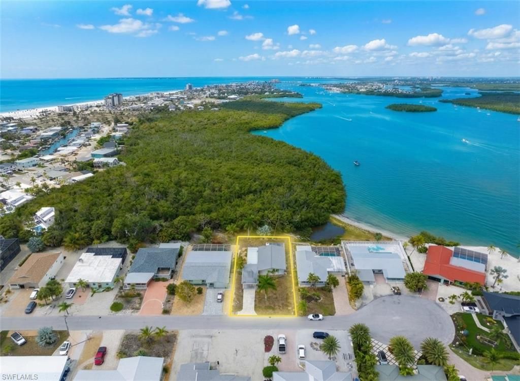 455 Donora BLVD, FORT MYERS BEACH, FL 33931 — exterior