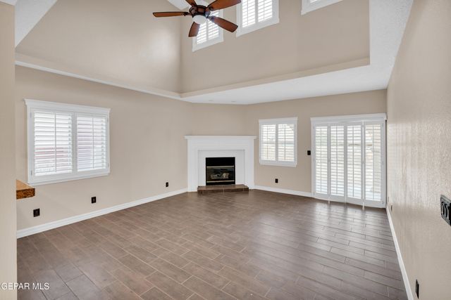 7072 LUZ DE ESPEJO Drive, El Paso, TX 79912