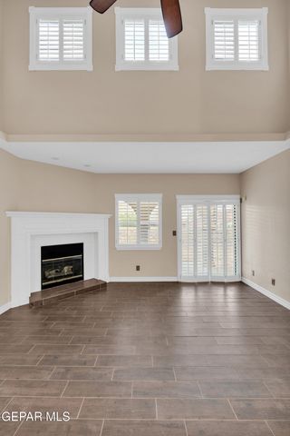 7072 LUZ DE ESPEJO Drive, El Paso, TX 79912