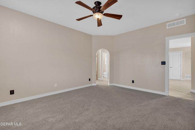 7072 LUZ DE ESPEJO Drive, El Paso, TX 79912