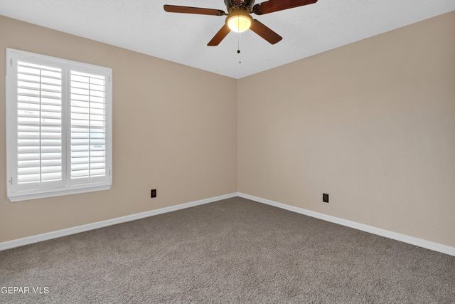 7072 LUZ DE ESPEJO Drive, El Paso, TX 79912