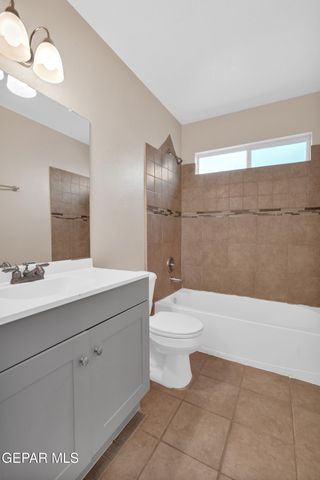 7072 LUZ DE ESPEJO Drive, El Paso, TX 79912