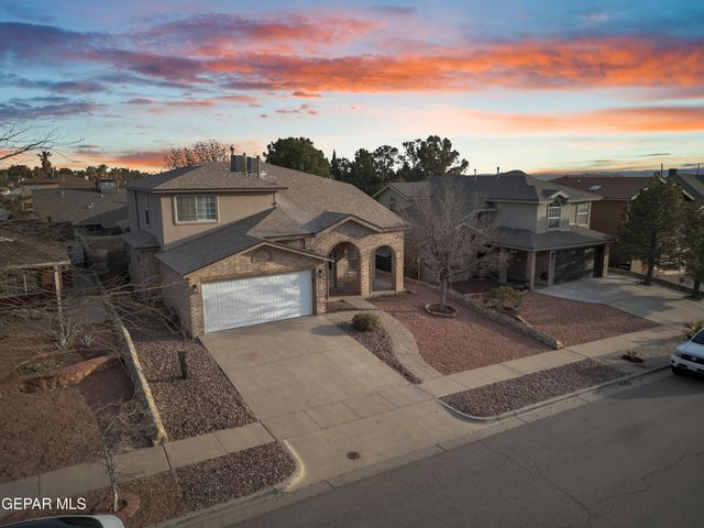 7072 LUZ DE ESPEJO Drive, El Paso, TX 79912