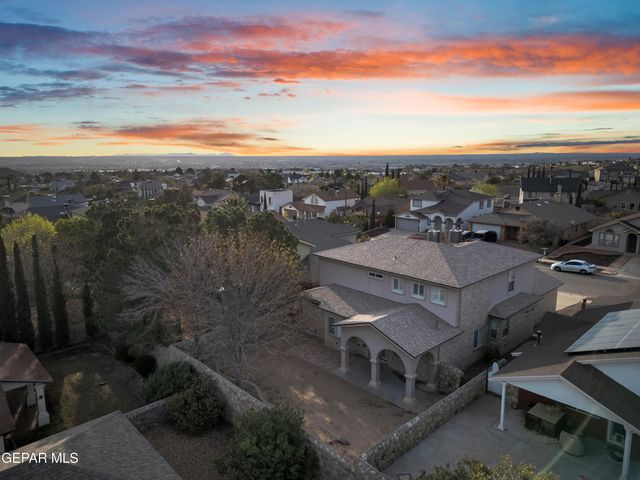 7072 LUZ DE ESPEJO Drive, El Paso, TX 79912