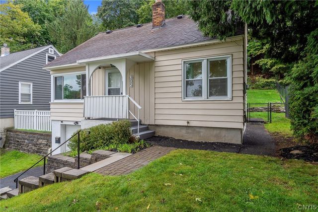 305 Myrtle Street, Syracuse, NY 13204