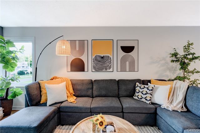 305 Myrtle Street, Syracuse, NY 13204