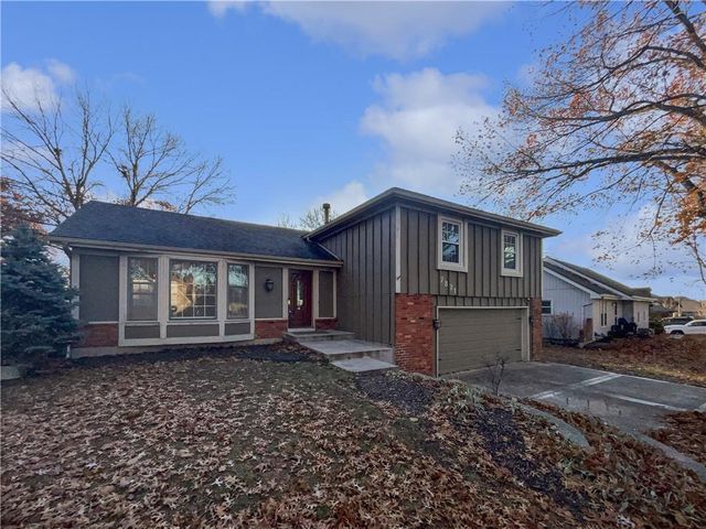 7821 N Overland Drive, Kansas City, MO 64151