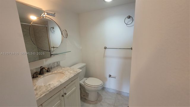 20515 E Country Club Dr 1249, Aventura, FL 33180
