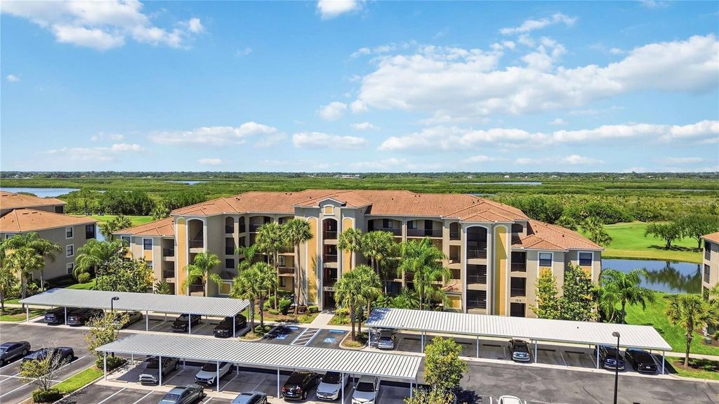 Image 35 of property listing at 7019 RIVER HAMMOCK DRIVE 202, Bradenton, FL 34212